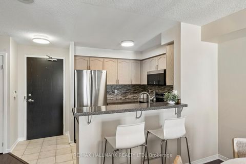 Photo 5 at 418 - 1733 Queen Street E, The Beaches, Toronto