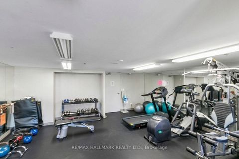 Photo 15 at 418 - 1733 Queen Street E, The Beaches, Toronto
