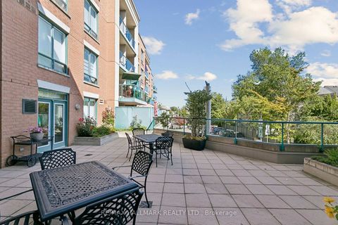 Photo 17 at 418 - 1733 Queen Street E, The Beaches, Toronto