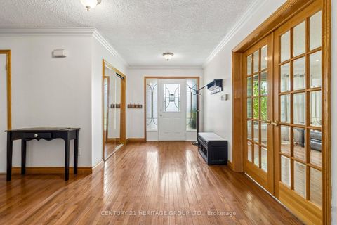 Photo 4 at 117 Mccauley Court, London, Newmarket