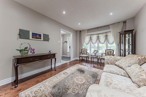 Photo 9 at 35 Wheeling Drive, Rouge E10, Toronto
