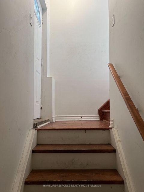 Photo 9 at 96 SOLWAY Avenue, Maple, Vaughan