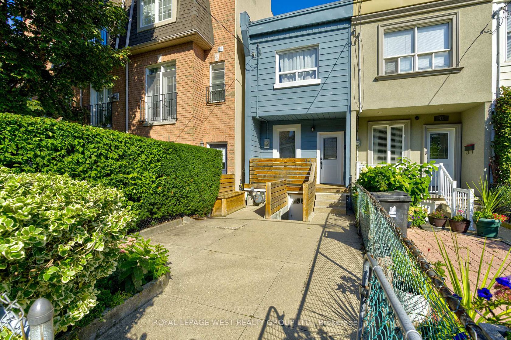 44 Fisher Street, Little Portugal, Toronto photo number 2