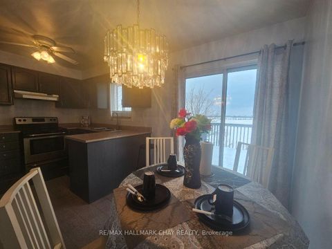 Photo 10 at 23 Morton Crescent, West Bayfield, Barrie