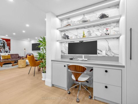Photo 13 at 404 - 349 St. Clair Avenue W, Casa Loma, Toronto