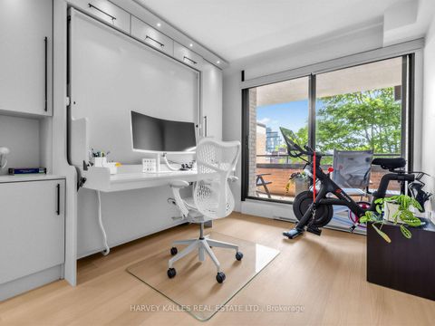 Photo 18 at 404 - 349 St. Clair Avenue W, Casa Loma, Toronto