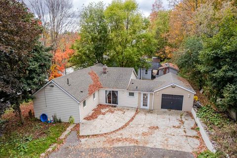 Photo 6 at 154 Simmons Street, Elder Mills, Vaughan