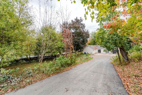 Photo 8 at 154 Simmons Street, Elder Mills, Vaughan