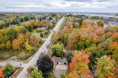 Photo 14 at 154 Simmons Street, Elder Mills, Vaughan