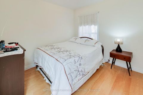 Photo 23 at 82 Helena Avenue, Wychwood, Toronto