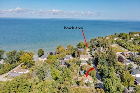 Photo 1 at 18 Ravenswood Drive, Sutton & Jackson's Point, Georgina