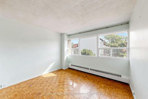 Photo 10 at 411 - 100 Leeward Glenway, Flemingdon Park, Toronto