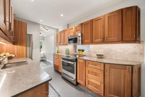 Photo 21 at 106 Colin Avenue, Eglinton, Toronto