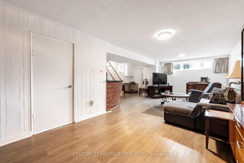 Photo 39 at 19 Lantos Court, CFB, Toronto