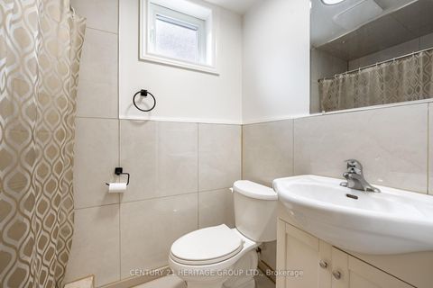 Photo 41 at 19 Lantos Court, CFB, Toronto