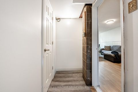 Photo 43 at 19 Lantos Court, CFB, Toronto