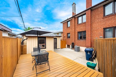 Photo 46 at 19 Lantos Court, CFB, Toronto