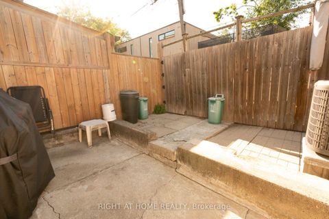Photo 9 at 60 Foxley Street, Bellwoods, Toronto