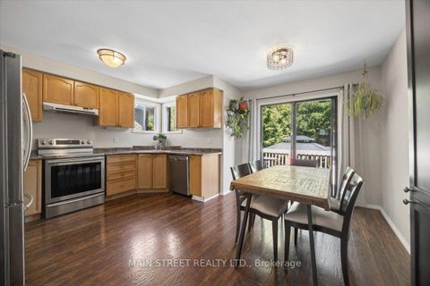 Photo 7 at 49 Circle Ridge Drive, Keswick North, Georgina