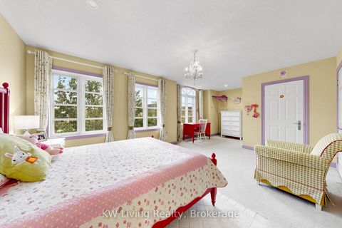Photo 28 at 20 ORMSBY Court, Bayview Hill, Richmond Hill