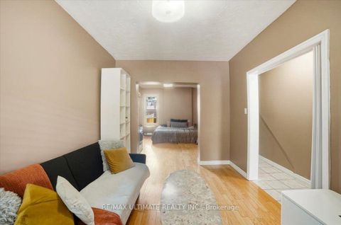 Photo 6 at 299 Delaware Avenue, Junction, Toronto