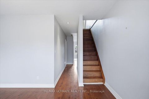 Photo 16 at 299 Delaware Avenue, Junction, Toronto