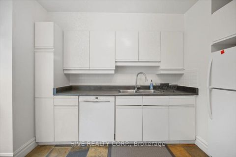 Photo 12 at D - 957 Broadview Avenue, Broadview North, Toronto