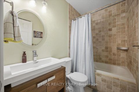 Photo 13 at D - 957 Broadview Avenue, Broadview North, Toronto