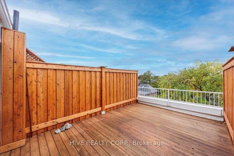 Photo 21 at D - 957 Broadview Avenue, Broadview North, Toronto
