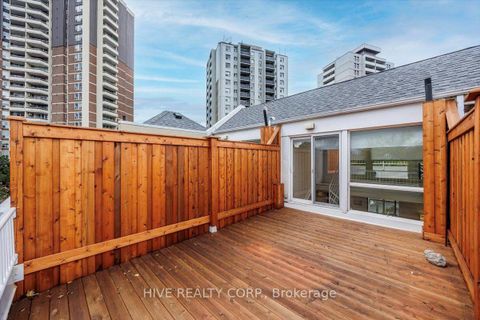 Photo 23 at D - 957 Broadview Avenue, Broadview North, Toronto