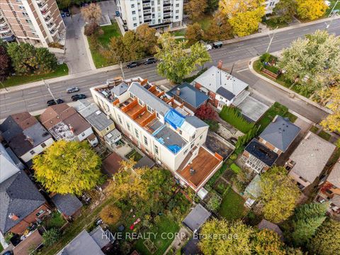 Photo 34 at D - 957 Broadview Avenue, Broadview North, Toronto