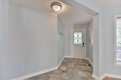 Photo 2 at 28 Empire Drive, Shore, Barrie