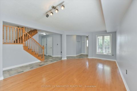Photo 3 at 28 Empire Drive, Shore, Barrie