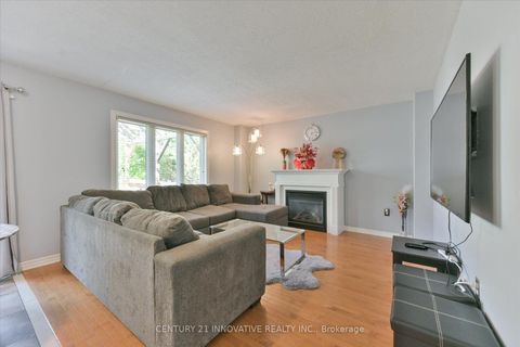 Photo 11 at 28 Empire Drive, Shore, Barrie