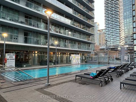 Photo 6 at 1601 - 99 Broadway Avenue, Mount Pleasant West, Toronto
