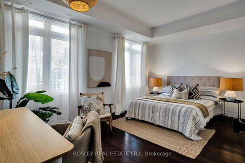 Photo 12 at TH22 - 80 Carr Street, Chinatown, Toronto