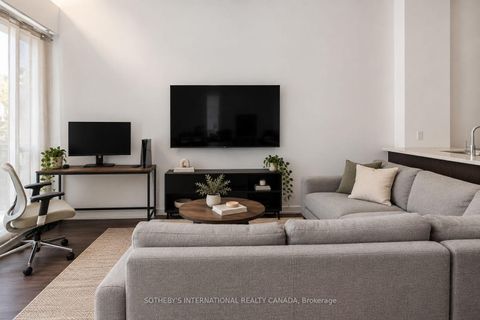 Photo 1 at TH7 - 20 Bruyeres Mews, Niagara, Toronto