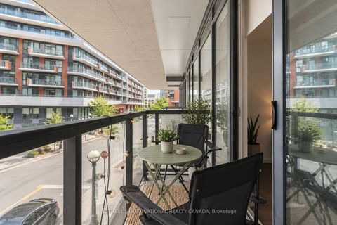 Photo 16 at TH7 - 20 Bruyeres Mews, Niagara, Toronto