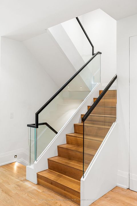 Photo 24 at 20 Whitney Avenue, Moore Park, Toronto