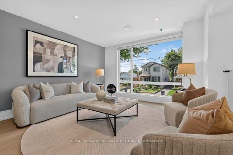 Photo 7 at 39 Derwyn Road, East York, Toronto