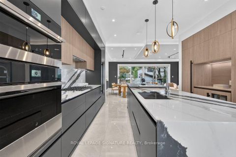 Photo 10 at 39 Derwyn Road, East York, Toronto
