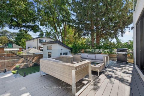 Photo 19 at 39 Derwyn Road, East York, Toronto