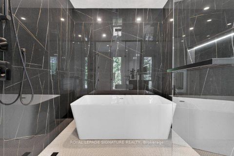 Photo 28 at 39 Derwyn Road, East York, Toronto