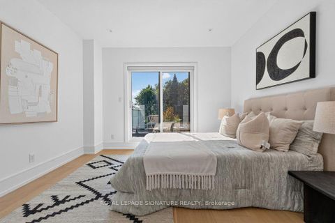 Photo 33 at 39 Derwyn Road, East York, Toronto
