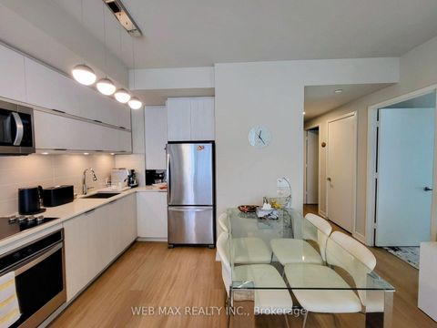 Photo 2 at 911 - 10 Deerlick Court, Donalda, Toronto