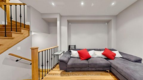 Photo 7 at 55 Bristlewood Crescent, Patterson, Vaughan