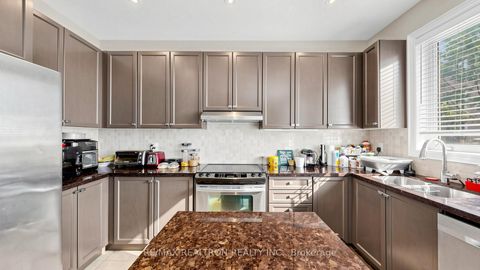 Photo 12 at 55 Bristlewood Crescent, Patterson, Vaughan