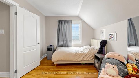Photo 23 at 55 Bristlewood Crescent, Patterson, Vaughan