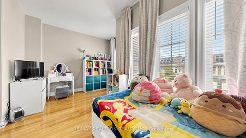 Photo 36 at 55 Bristlewood Crescent, Patterson, Vaughan