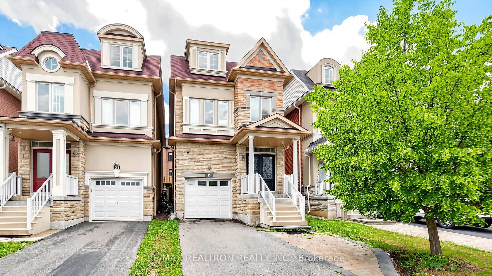 55 Bristlewood Crescent, Patterson, Vaughan photo number 2
